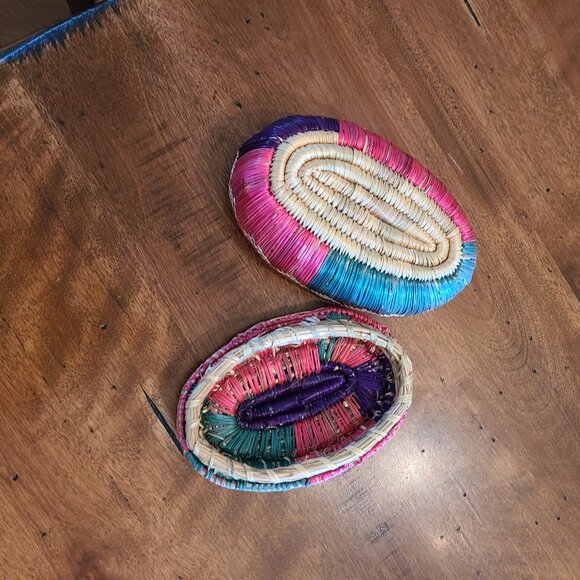 Colorful rattan storage basket - Picture 8 of 8